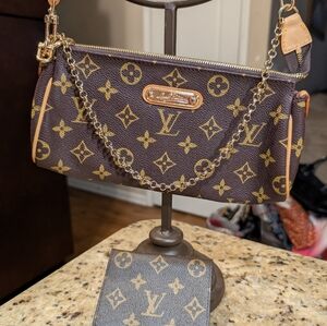 Louis Vuitton Monogram Eva Pochette with Gold Chain And Cardholder